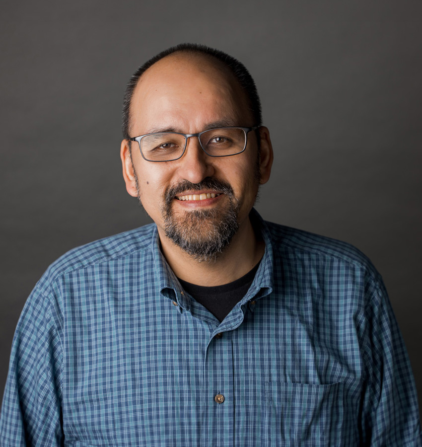 Mark Miyake headshot